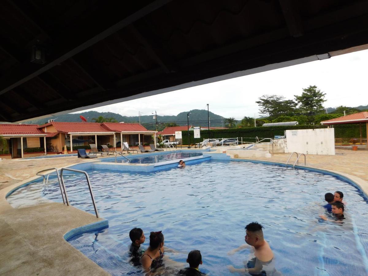 Condo Villa B27 Sleeps Five People - B28 Sleeps Six People - Price Includes Housekeeping Fees Not Taxes - Very Close To The Pool And Beach! Jacó Eksteriør bilde