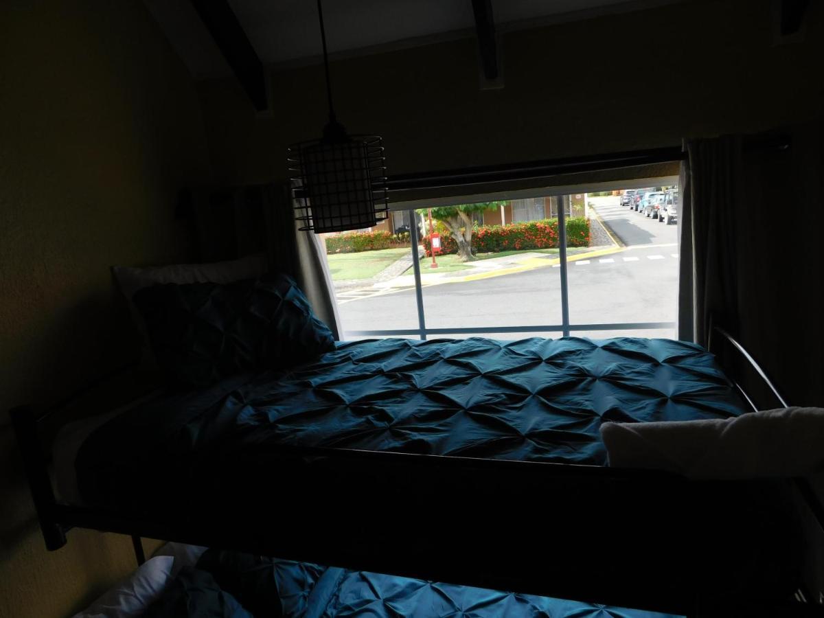 Condo Villa B27 Sleeps Five People - B28 Sleeps Six People - Price Includes Housekeeping Fees Not Taxes - Very Close To The Pool And Beach! Jacó Eksteriør bilde