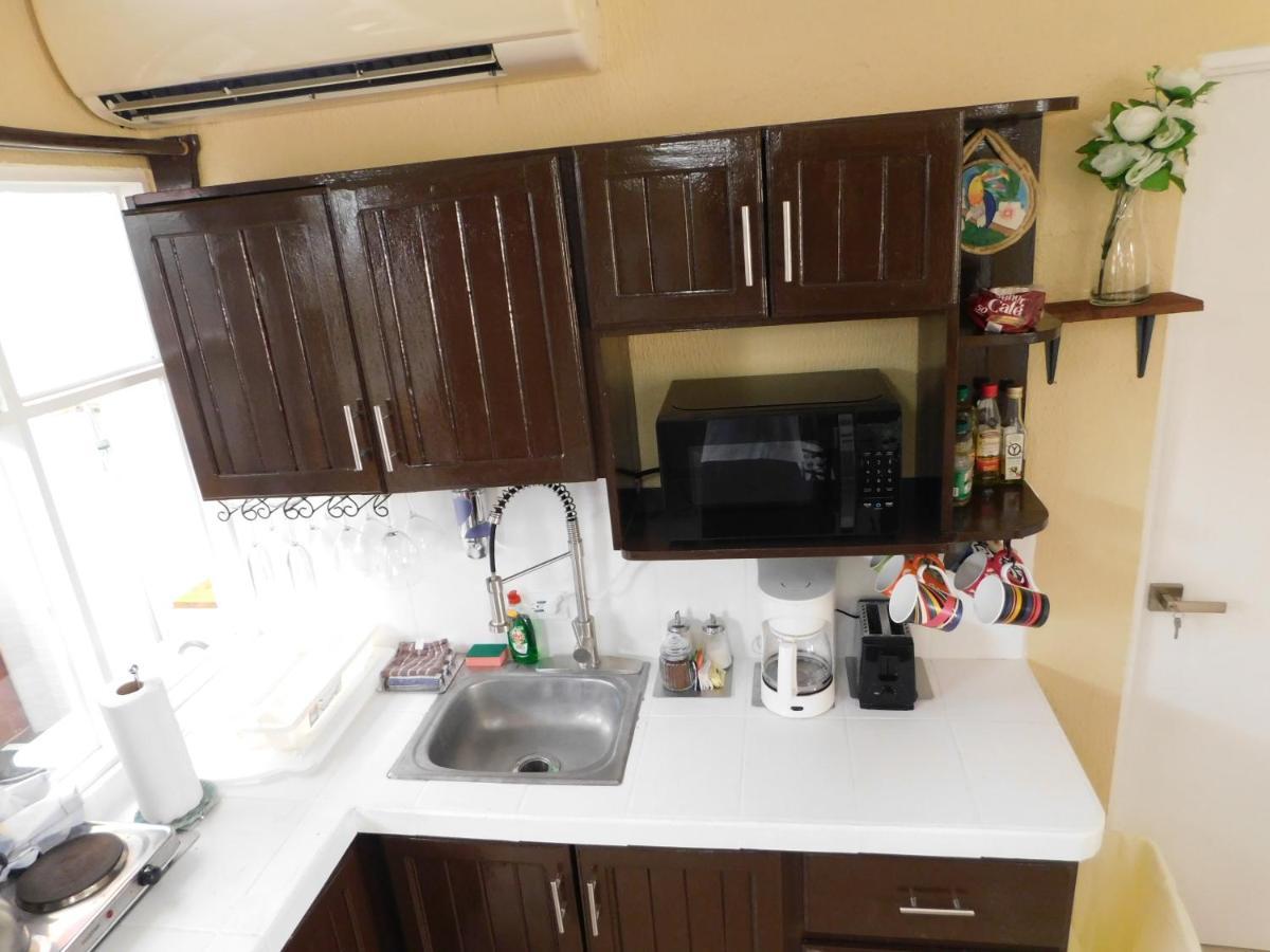 Condo Villa B27 Sleeps Five People - B28 Sleeps Six People - Price Includes Housekeeping Fees Not Taxes - Very Close To The Pool And Beach! Jacó Eksteriør bilde